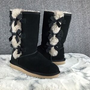 UGG Koolaburra Suede Victoria Three Bow Faux Fur Lined Boot Size 7